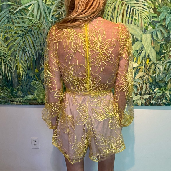 Yellow floral Spring romper - Picture 6 of 6